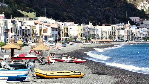 Lipari, die Größte der Äolischen Inseln Törnbericht Vorschaubild