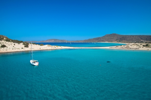 Die Insel Elafonisos mit Karibikfeeling im Mittelmeer Törnbericht Vorschaubild